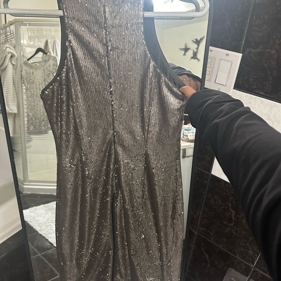 Vintage orignal Halston Heritage dress size small. Retails for 475$ - Picture 3 of 3